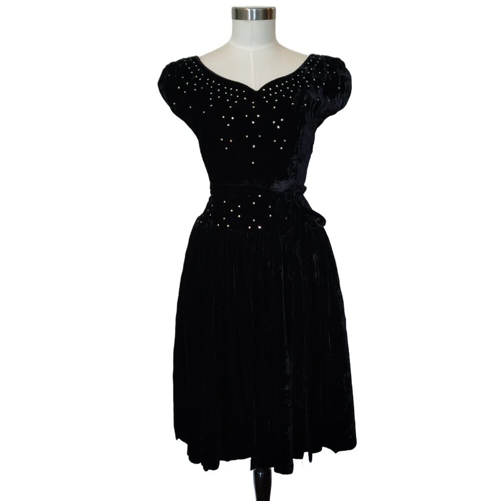 Vintage 1950s Black Velvet Rhinestone Studded Cocktail Party Dress Short Slv XS